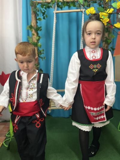 Седянка - ДГ Славейче - Широко поле